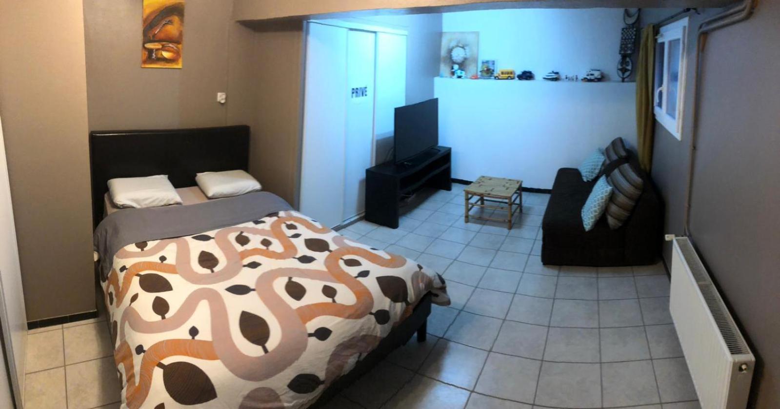 Comme A La Maison ! Chavanoz Exteriör bild