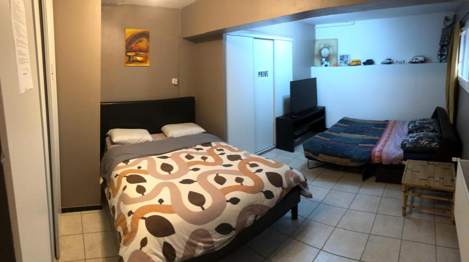 Comme A La Maison ! Chavanoz Exteriör bild
